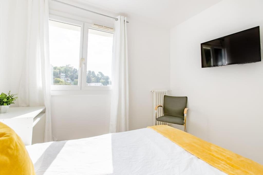 Private Room In Renovated Apartment - Tram 1 Min Walk Nice Exterior foto